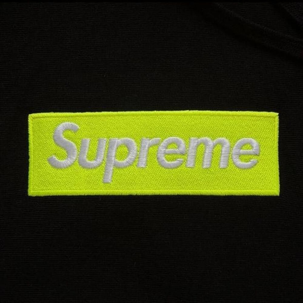 Supreme Men's Black Hoodie - Picture 3 of 8